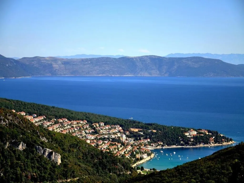 App With Ac, Pets Friendly,389 Apartment Rabac